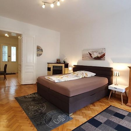 Gorgeous Viennese Apartment 10 Min To City Center Exterior foto