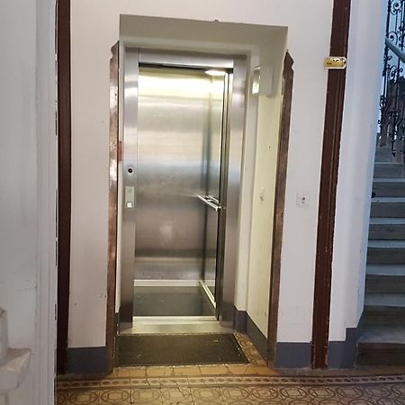 Gorgeous Viennese Apartment 10 Min To City Center Exterior foto